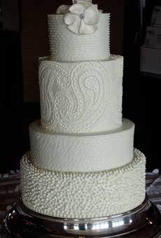 Elegantna svadbena torta
