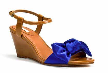 Zara sandale s plavim cvijetom