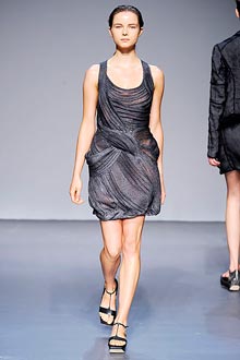 Calvin Klein siva kratka haljina